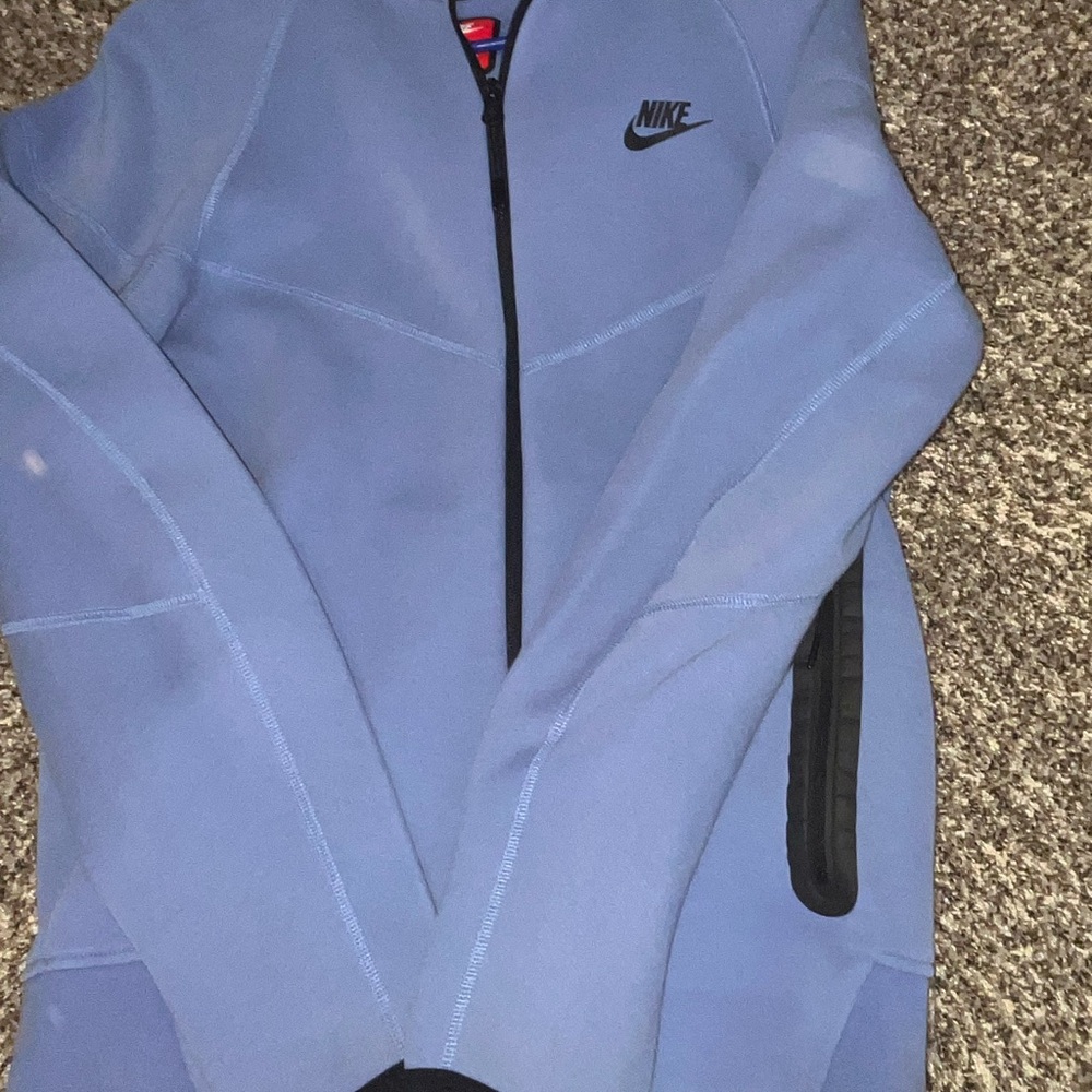 Women’s Nike tech blue